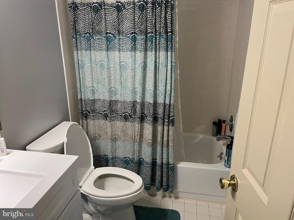 93 Beacon - Photo 13