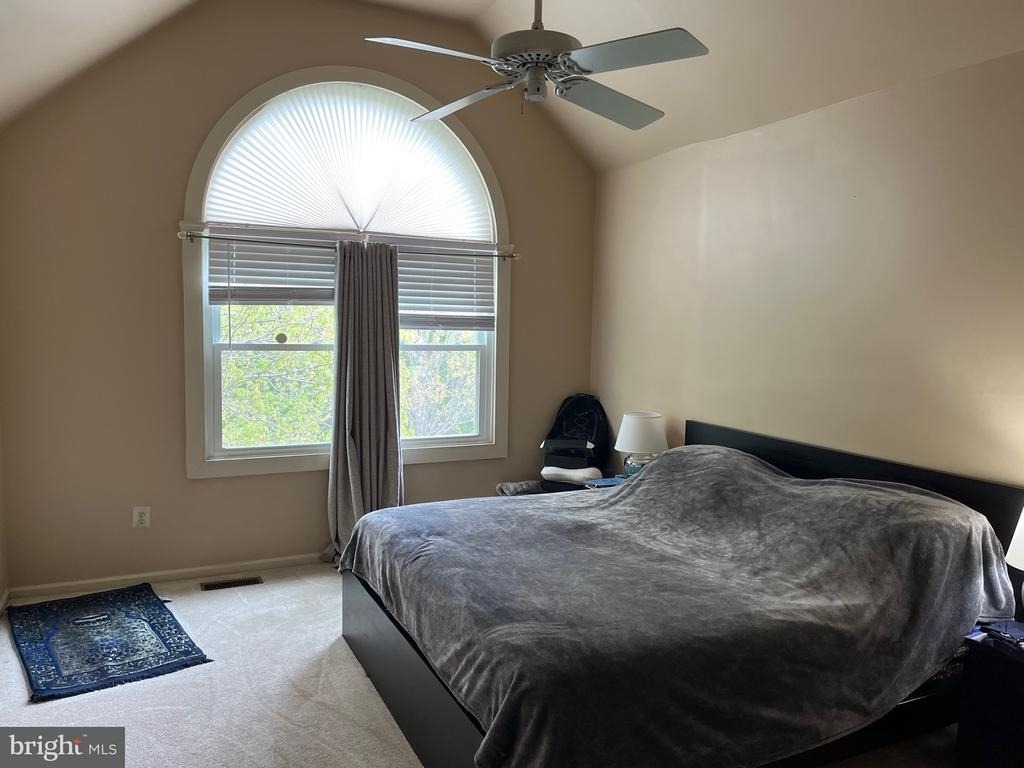 93 Beacon - Photo 8