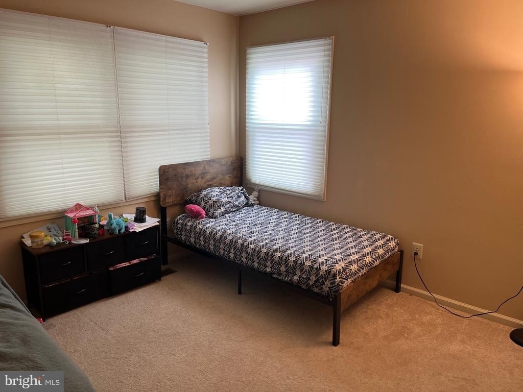 93 Beacon - Photo 11