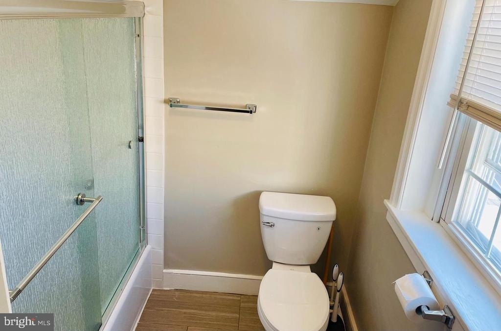 316 W Market Street - Photo 12