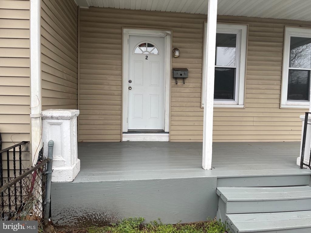 436-438 Schiller Avenue - Photo 1