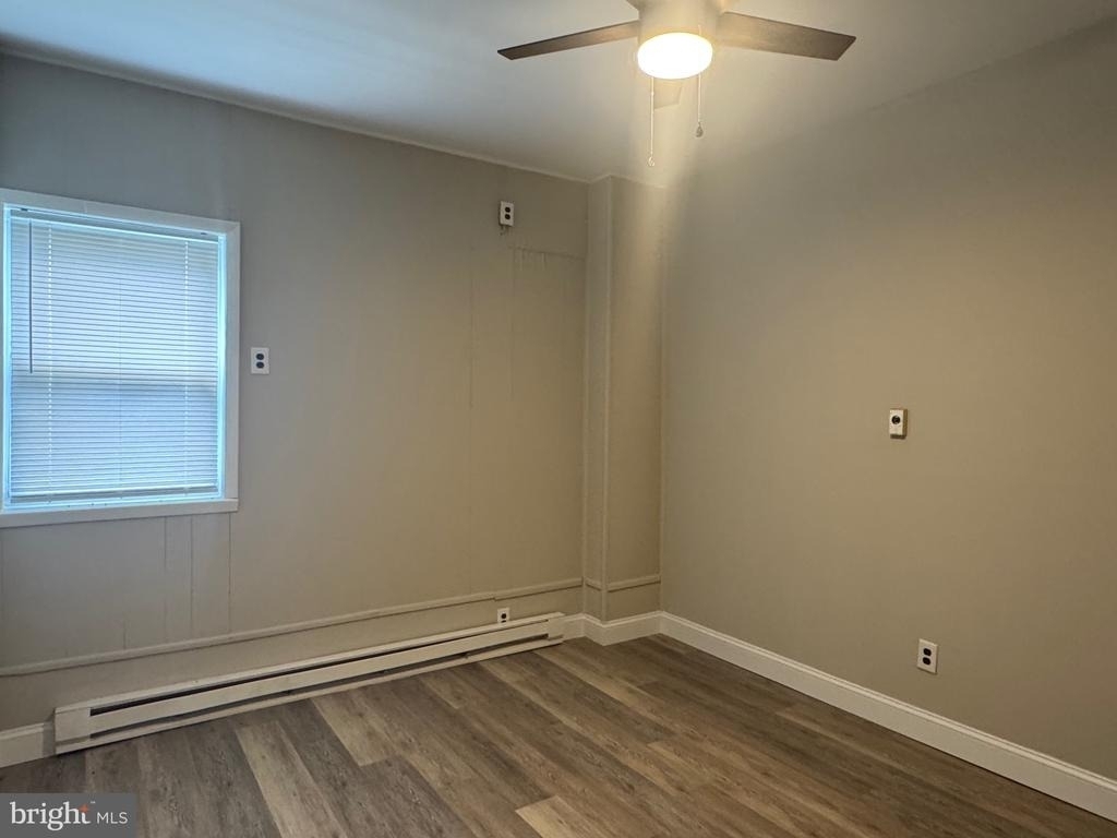 694 N Delaware Street - Photo 2