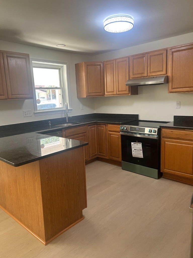 4514 Simmons Lane - Photo 3