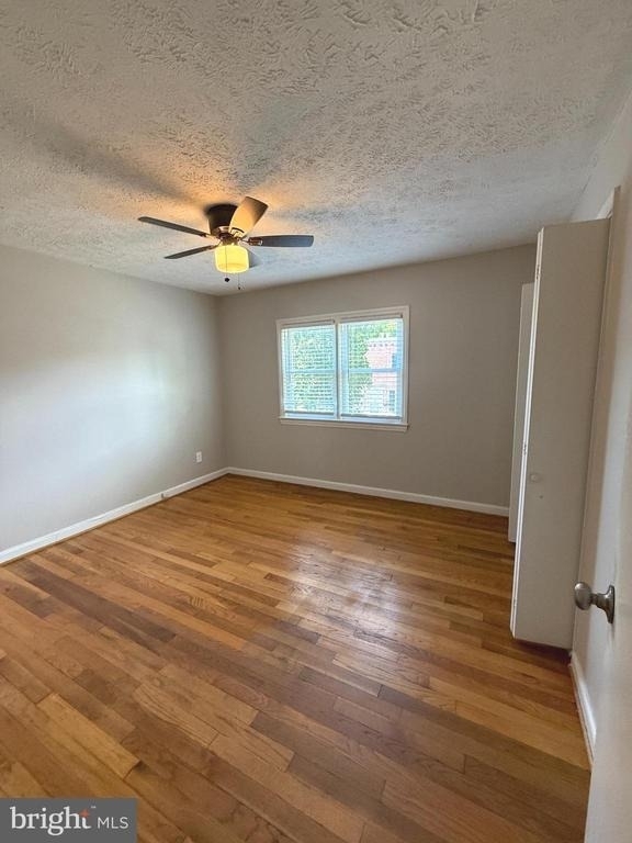 3841 26th Avenue - Photo 3
