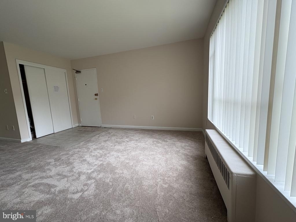 10403 Montrose Avenue - Photo 5