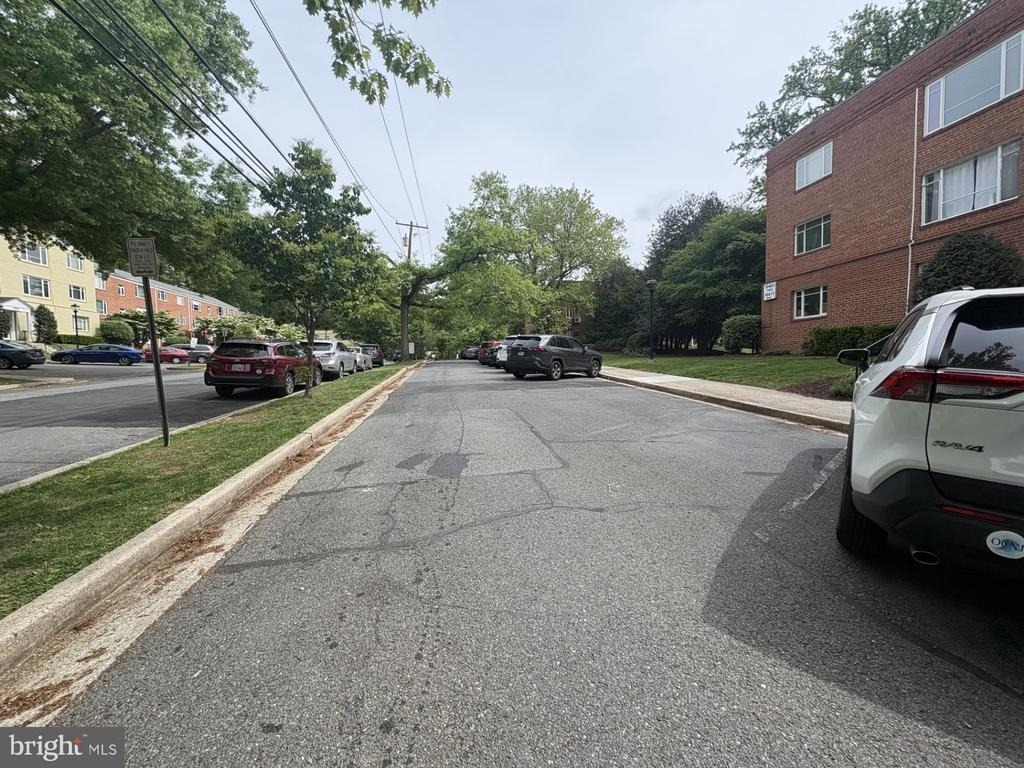10403 Montrose Avenue - Photo 25