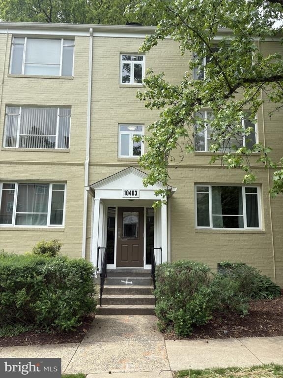 10403 Montrose Avenue - Photo 0