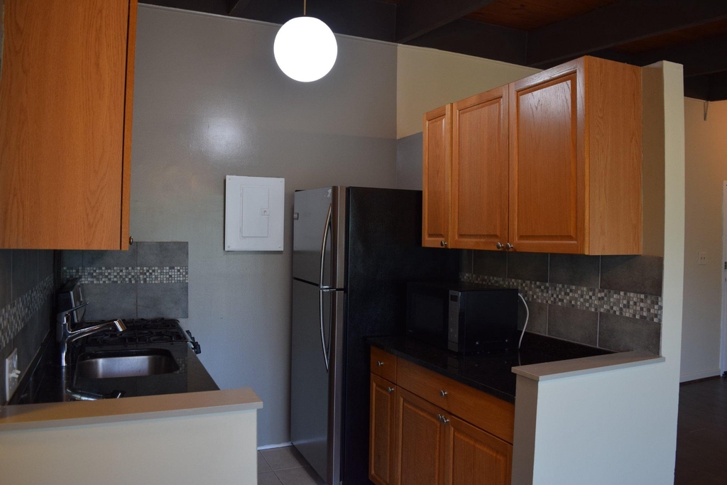 3419 University Boulevard W - Photo 6