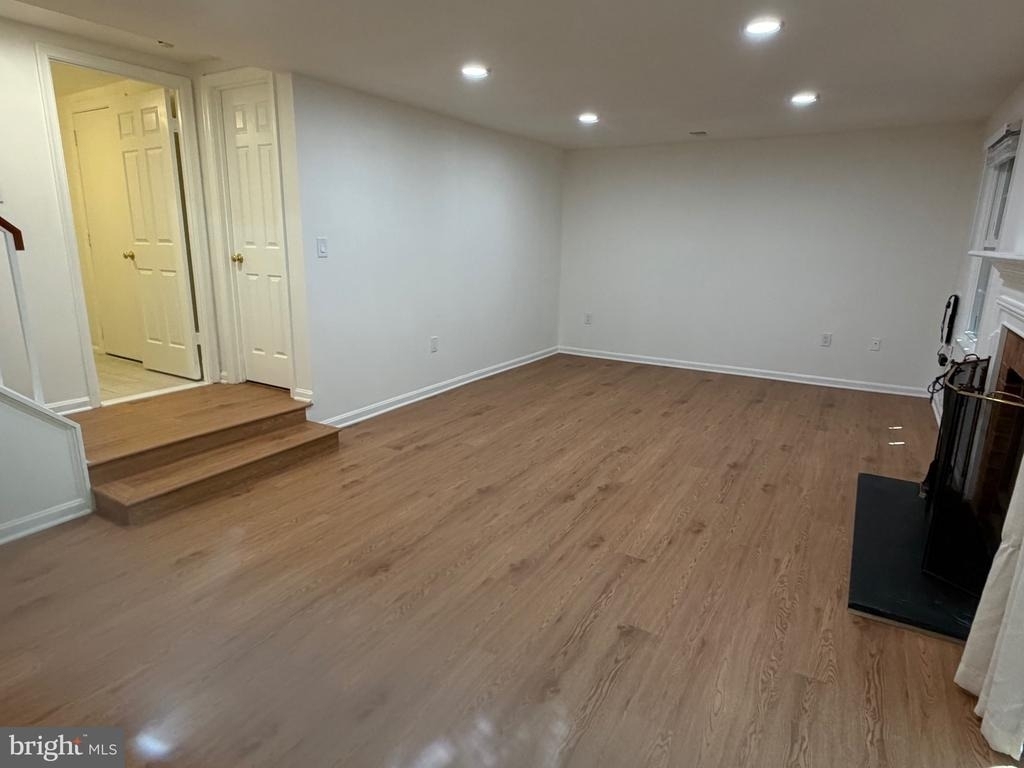 10113 Galsworthy Place - Photo 32