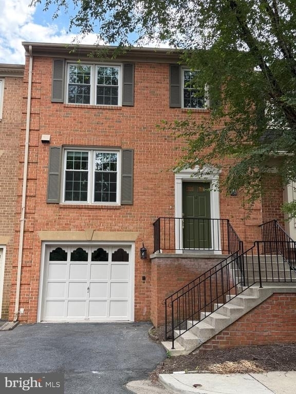 10113 Galsworthy Place - Photo 0