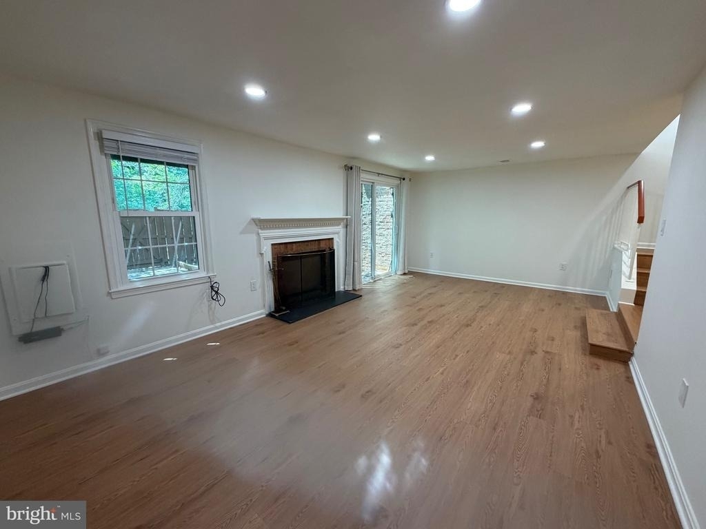 10113 Galsworthy Place - Photo 22