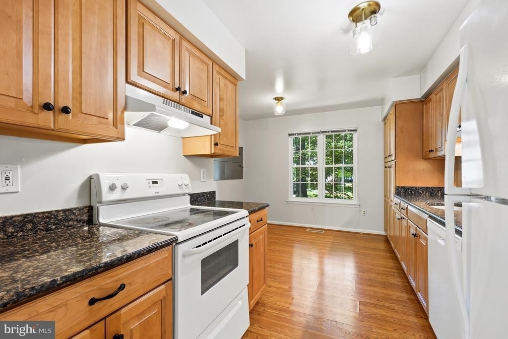 4515 Boastfield Lane - Photo 8