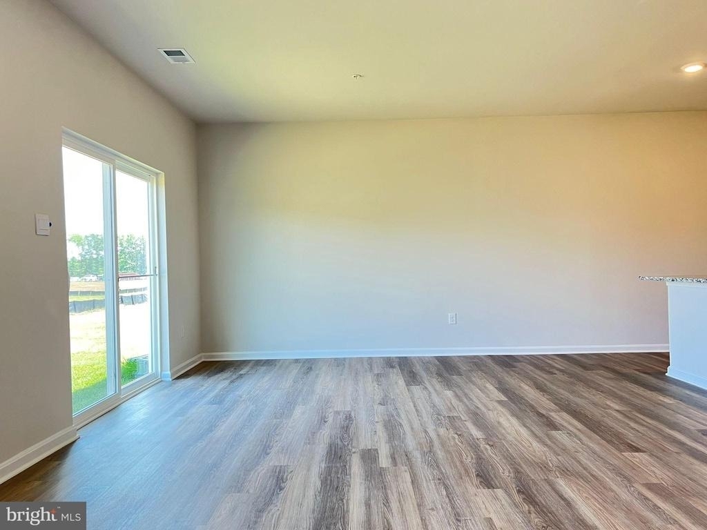 735 Pickerel Place - Photo 6