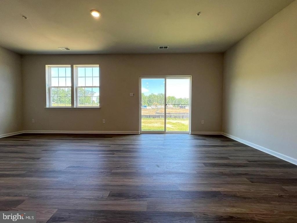 735 Pickerel Place - Photo 10