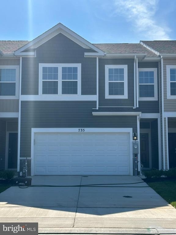 735 Pickerel Place - Photo 1
