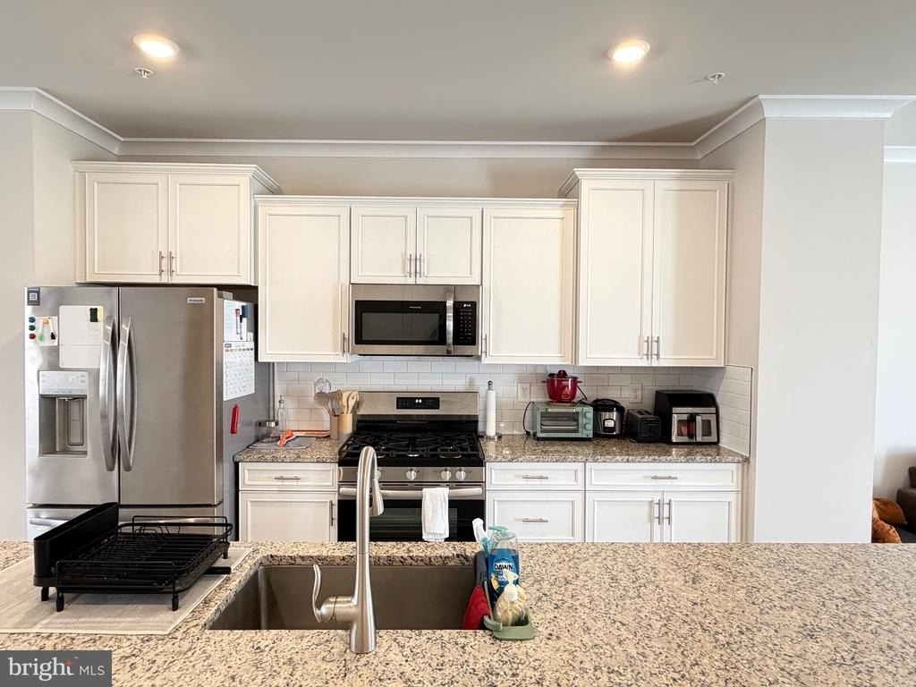 1235 Greylock Lane - Photo 14