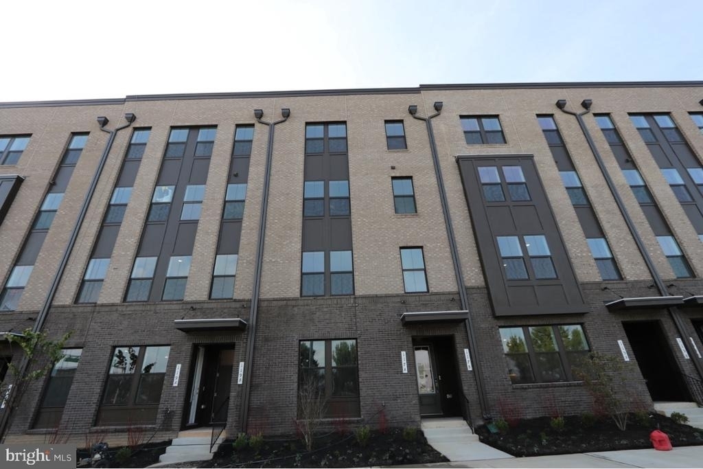 117 E Cromwell Street - Photo 7