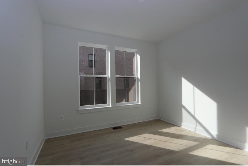 117 E Cromwell Street - Photo 15