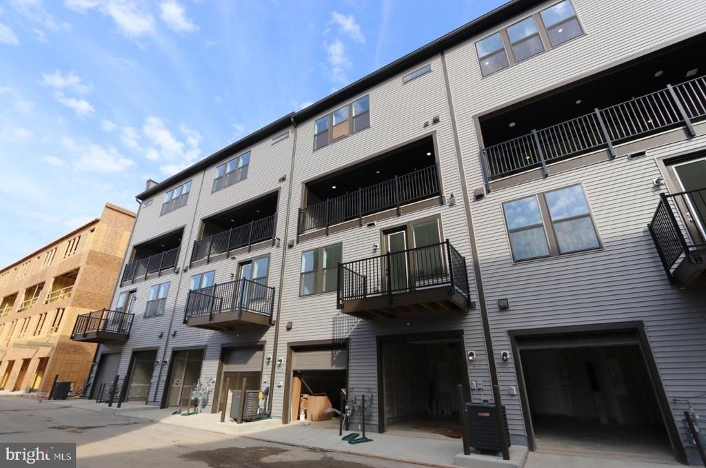 117 E Cromwell Street - Photo 8