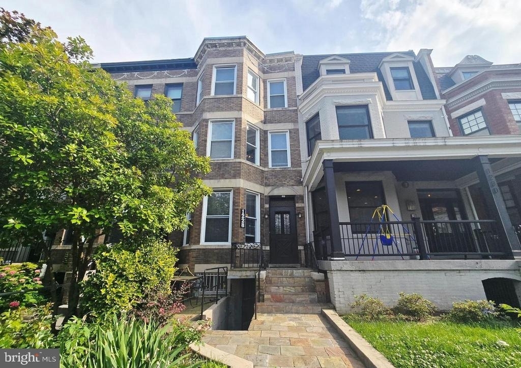 1228 Fairmont Street Nw - Photo 0