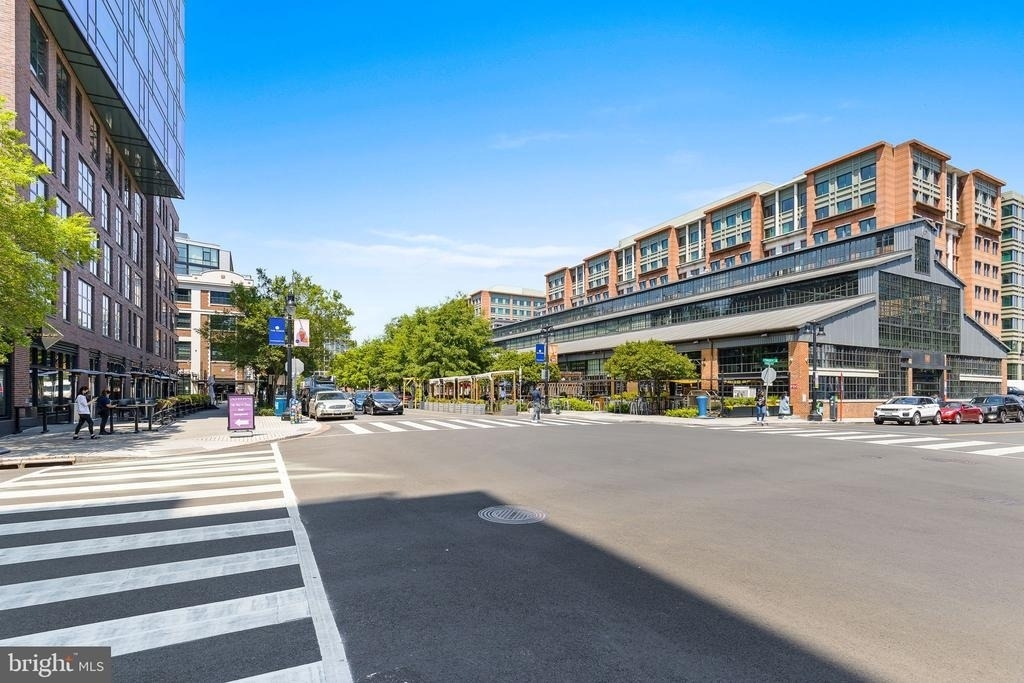37 L Street Se - Photo 33