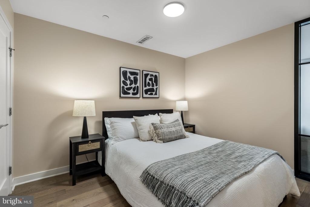 37 L Street Se - Photo 3