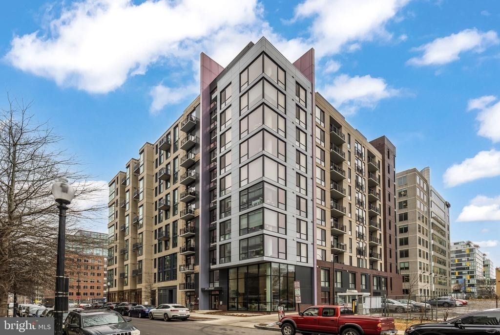 37 L Street Se - Photo 32