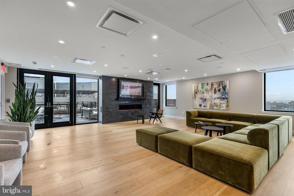 37 L Street Se - Photo 25
