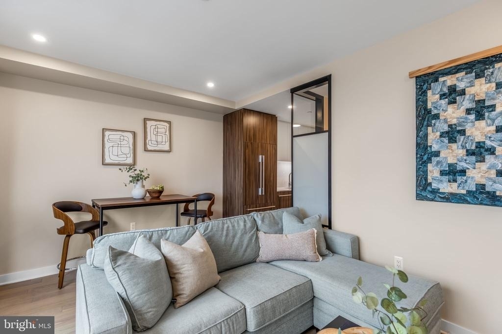 37 L Street Se - Photo 16