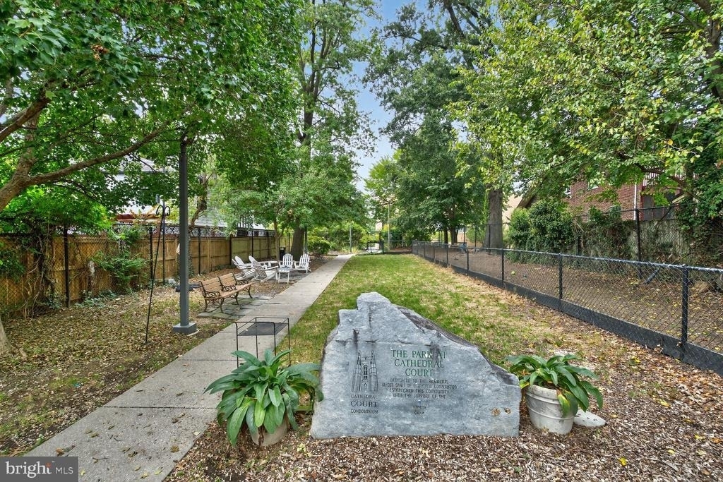 3026 Wisconsin Avenue Nw - Photo 15