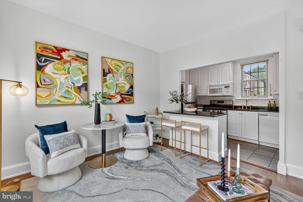 3026 Wisconsin Avenue Nw - Photo 4