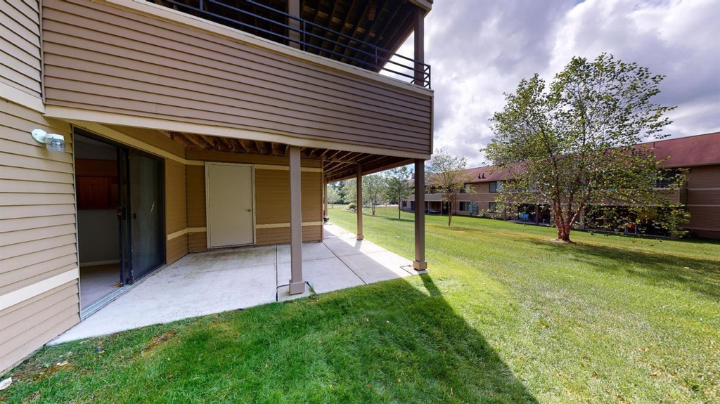 275 Briarcrest Drive - Photo 0