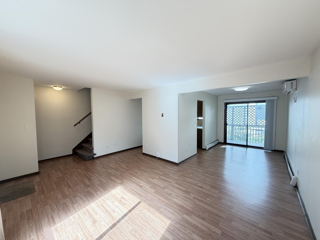 1707 Dexter Avenue - Photo 5