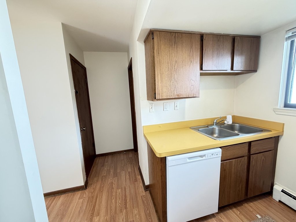1707 Dexter Avenue - Photo 11