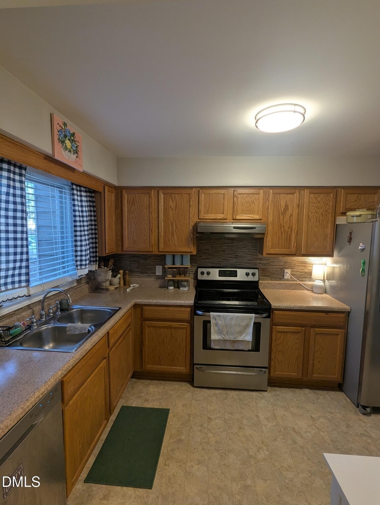 5513 Kaplan Drive - Photo 11