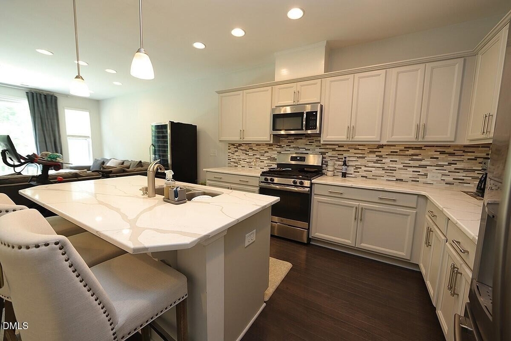 159 Manordale Drive - Photo 9