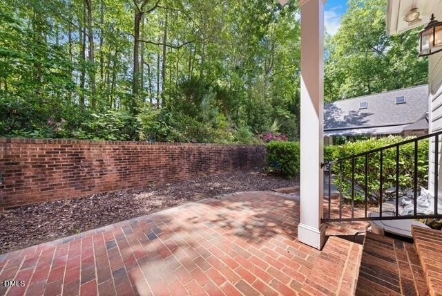 42 Cheswick Place - Photo 2