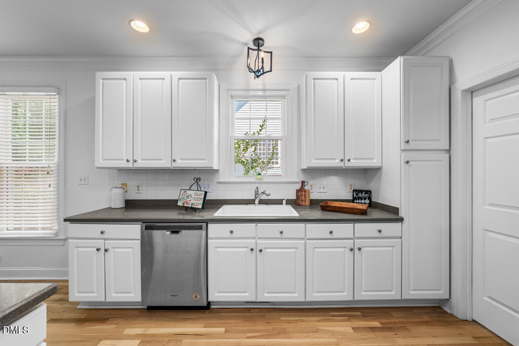 42 Cheswick Place - Photo 8