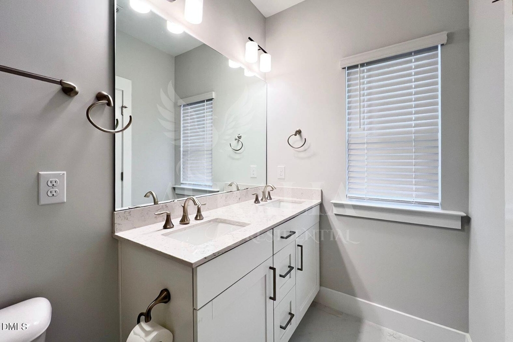 8520 Silsbee Drive - Photo 27