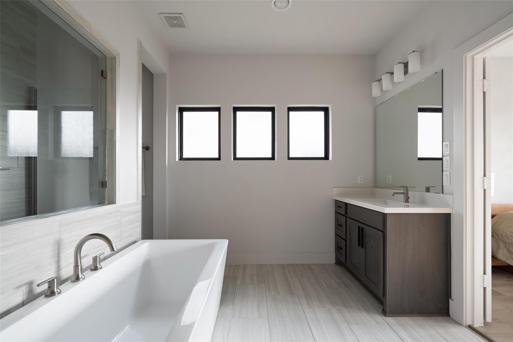 6517 Empresa Dr - Photo 13