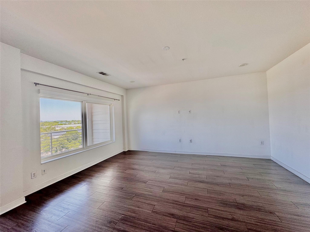 4361 S Congress Ave - Photo 3