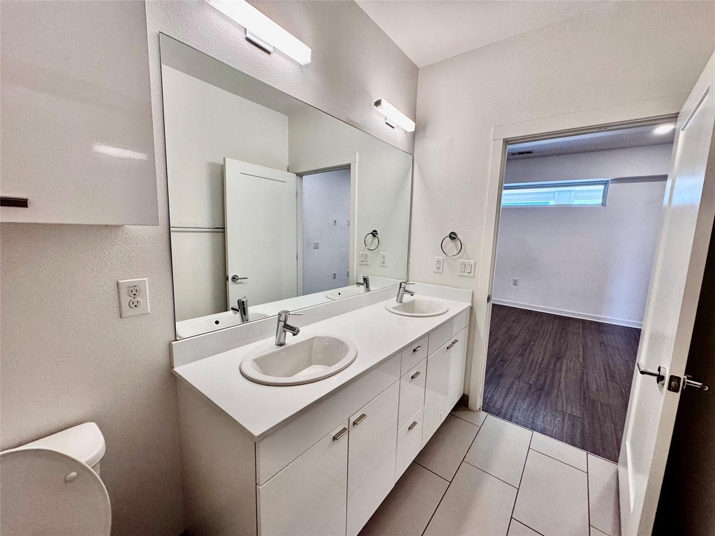 4361 S Congress Ave - Photo 23