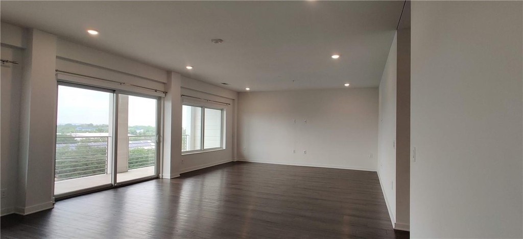 4361 S Congress Ave - Photo 4
