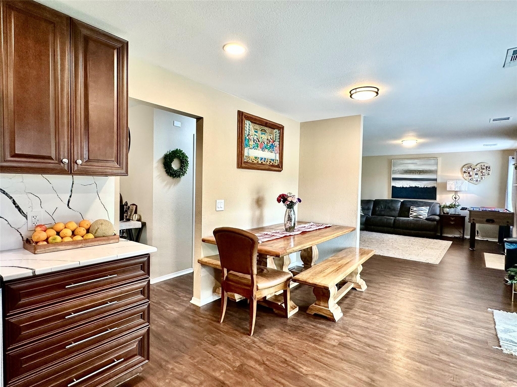 817 Tapestry Cv - Photo 9