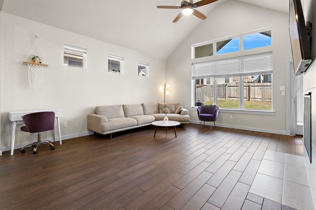 120 Upland Dr - Photo 3