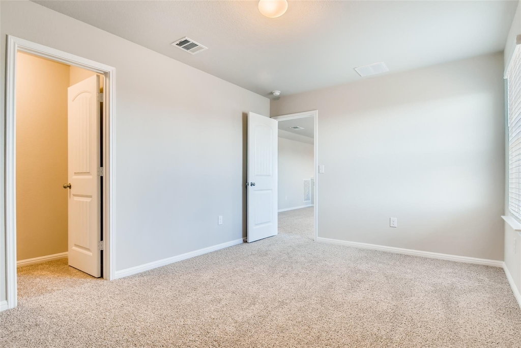 121 Freedom Park Ave - Photo 20
