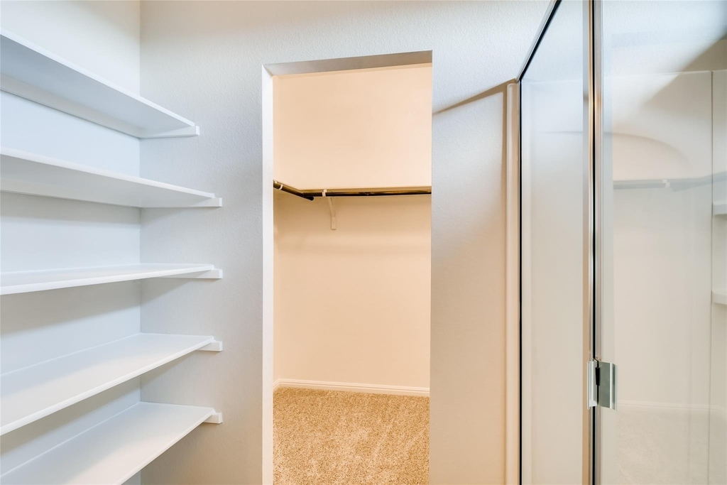 121 Freedom Park Ave - Photo 14
