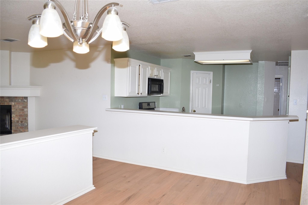 2418 Willow Way - Photo 8