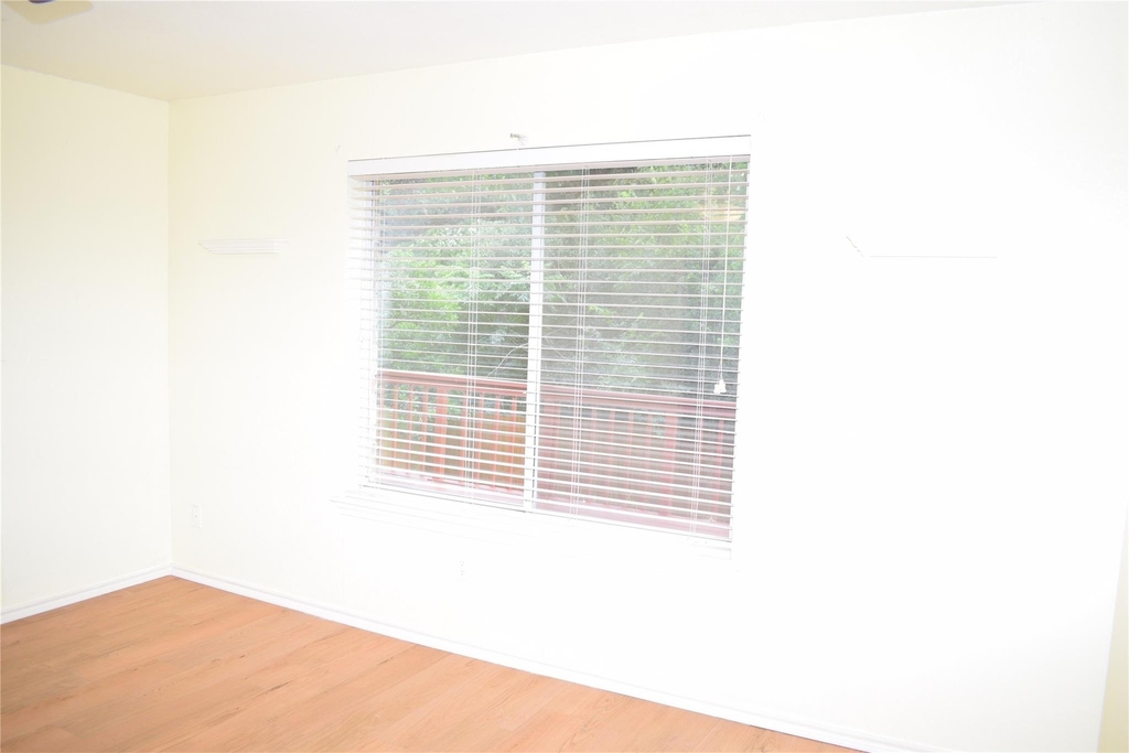 2418 Willow Way - Photo 12