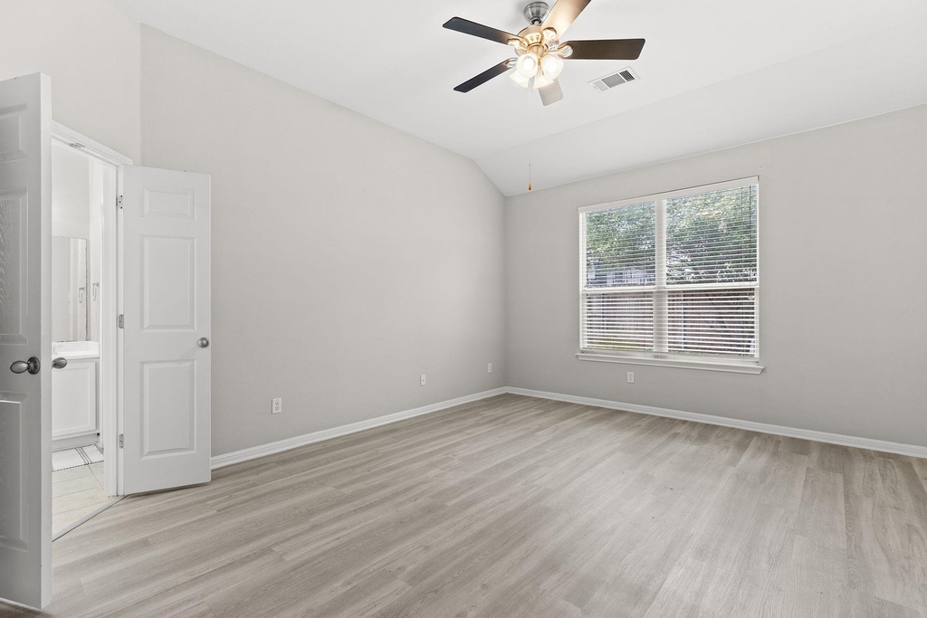 2400 Saddle Blanket Pl - Photo 16